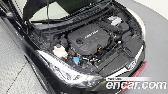Hyundai Avante 1.6 VGT Premium Standard 2014 — фото 6