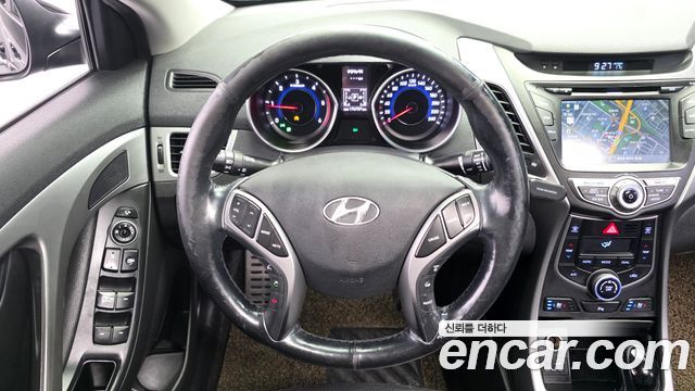 Hyundai Avante 1.6 VGT Premium Standard 2014 — фото 13