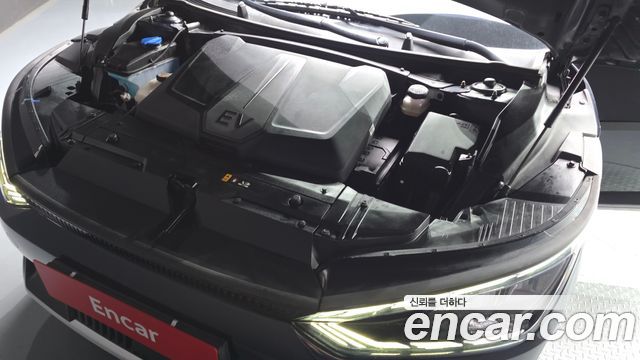 Kia EV6 Standard 4WD Air 2022 — фото 6