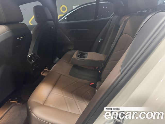 BMW 5 Series (G60) 523d M Sport 2025 — фото 10