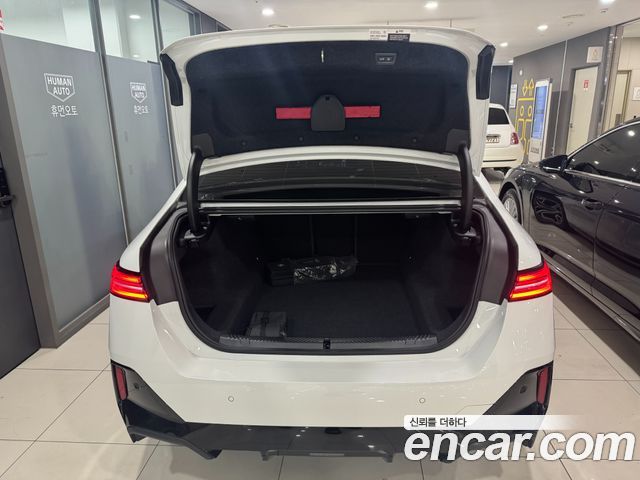 BMW 5 Series (G60) 523d M Sport 2025 — фото 19