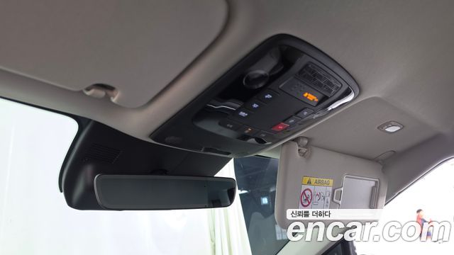 Kia Carnival (IV) HEV 9seater Nobless 2024 — фото 18