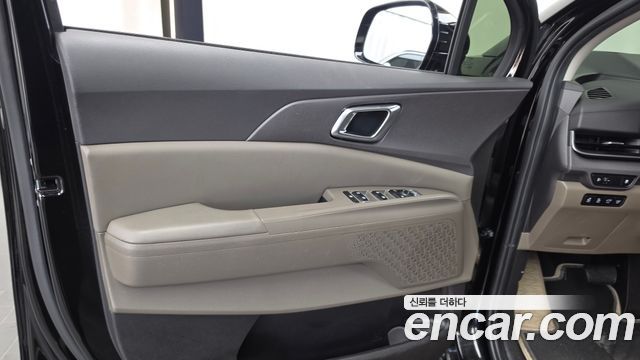 Kia Carnival (IV) HEV 9seater Nobless 2024 — фото 24