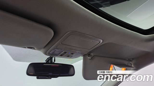 Honda Odyssey 3.5 4th 2016 — фото 19