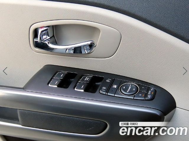 Kia Carnival 9-Seater Luxury 2019 — фото 16