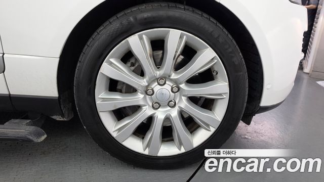 Land Rover Range Rover (IV) 4.4 SDV8 Vogue SE DIESEL 2016 — фото 5