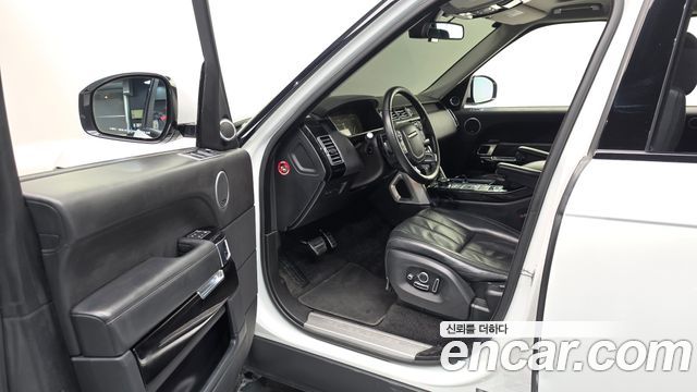 Land Rover Range Rover (IV) 4.4 SDV8 Vogue SE DIESEL 2016 — фото 10