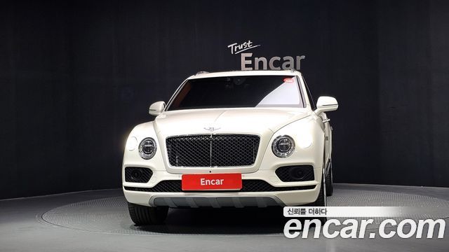 Bentley Bentayga 4.0 V8 2019 — фото 3