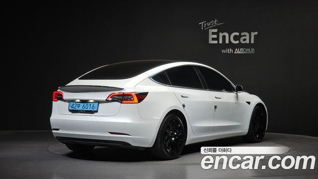 Tesla Model 3 Standard Range Plue RWD 2020 — фото 2