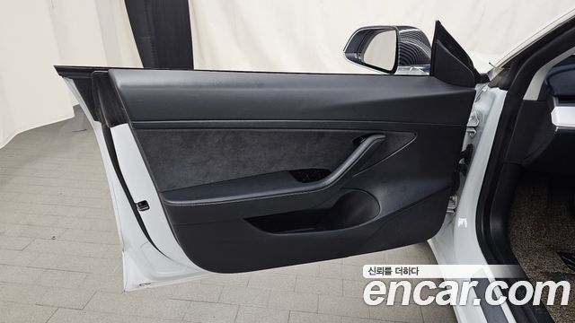 Tesla Model 3 Standard Range Plue RWD 2020 — фото 24