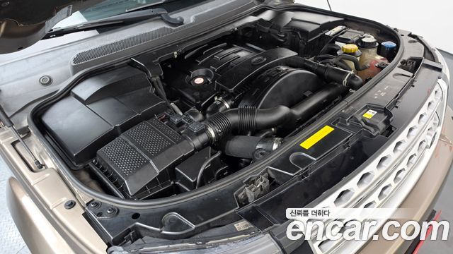 Land Rover Discovery 4 3.0 SDV6 HSE 2015 — фото 6