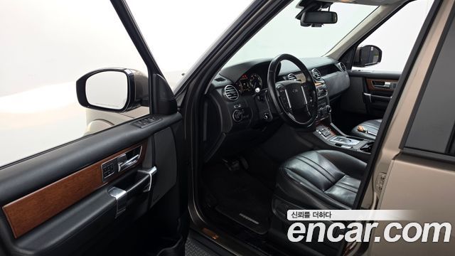 Land Rover Discovery 4 3.0 SDV6 HSE 2015 — фото 10