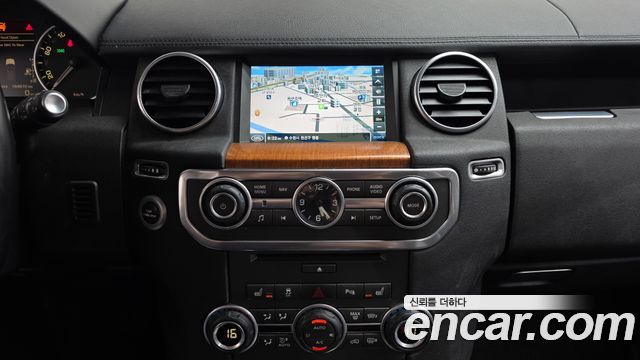 Land Rover Discovery 4 3.0 SDV6 HSE 2015 — фото 12