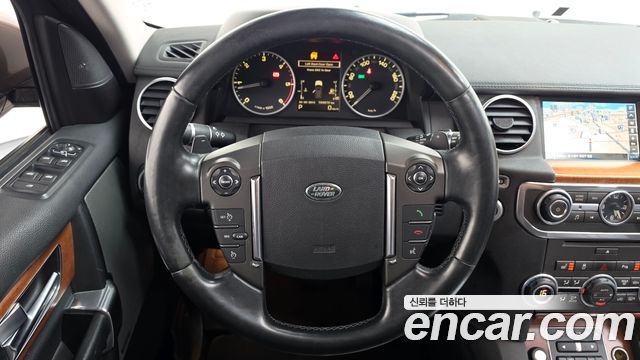 Land Rover Discovery 4 3.0 SDV6 HSE 2015 — фото 13
