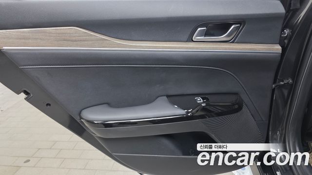 Kia K5 (III) 2.0 Noblesse 2022 — фото 25