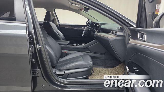 Kia K5 (III) 2.0 Noblesse 2022 — фото 26
