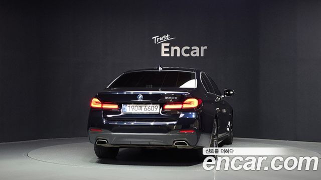 BMW 5 Series (G30) 530e M Sport 2022 — фото 4