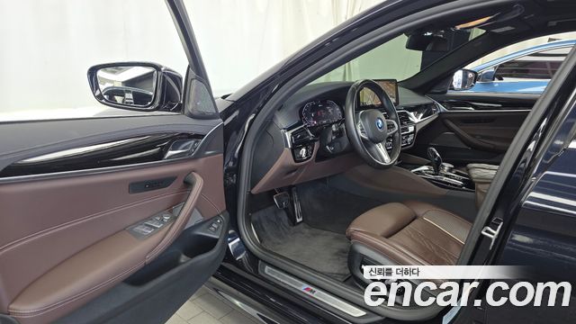 BMW 5 Series (G30) 530e M Sport 2022 — фото 10