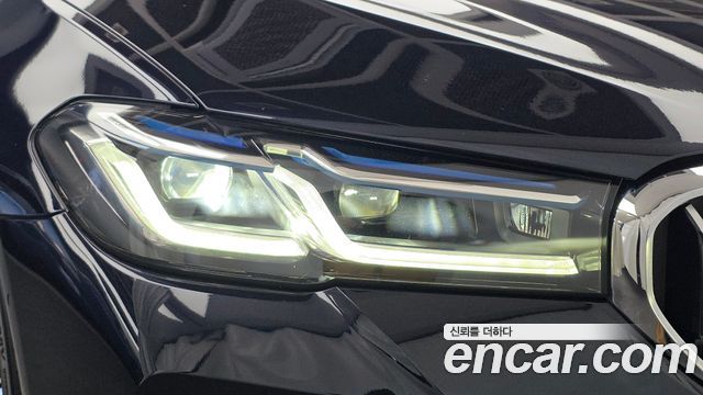 BMW 5 Series (G30) 530e M Sport 2022 — фото 22