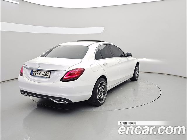 Mercedes-Benz C-Class (W205) C220 d Avantgarde 2019 — фото 2