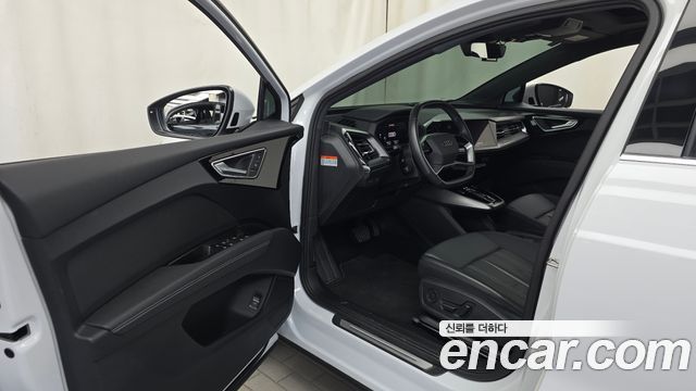 Audi Q4 e-tron (F4) 40 2023 — фото 10