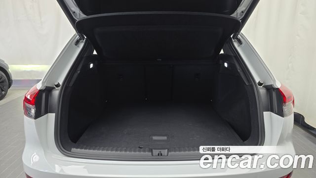 Audi Q4 e-tron (F4) 40 2023 — фото 18