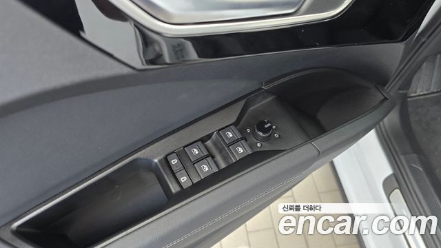 Audi Q4 e-tron (F4) 40 2023 — фото 30
