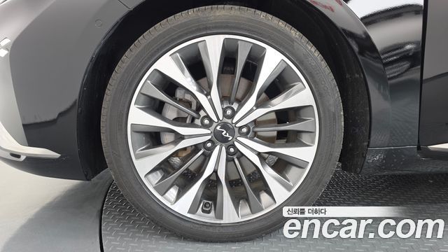 Kia K8 2.5 Gasoline 2WD Signature 2023 — фото 5