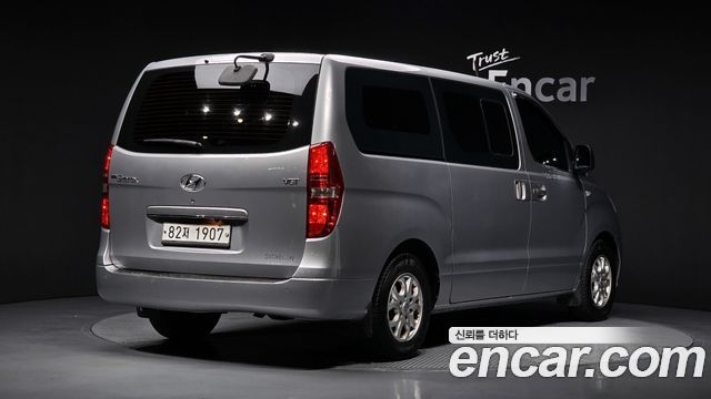 Hyundai Grand Starex 5-Seater VAN CVX Luxury 2015 — фото 2