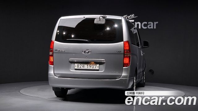 Hyundai Grand Starex 5-Seater VAN CVX Luxury 2015 — фото 4