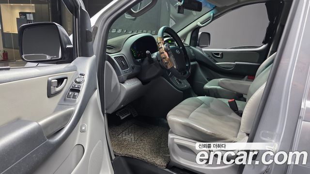 Hyundai Grand Starex 5-Seater VAN CVX Luxury 2015 — фото 10