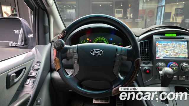 Hyundai Grand Starex 5-Seater VAN CVX Luxury 2015 — фото 14