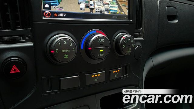 Hyundai Grand Starex 5-Seater VAN CVX Luxury 2015 — фото 16