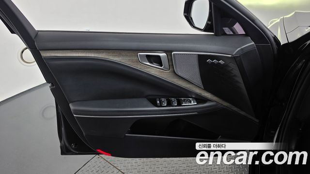 Kia K8 2.5 Gasoline 2WD Noblesse 2023 — фото 24