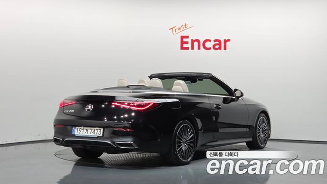 Mercedes-Benz CLE-Class (C236) CLE200 Cabriolet 2024 — фото 2