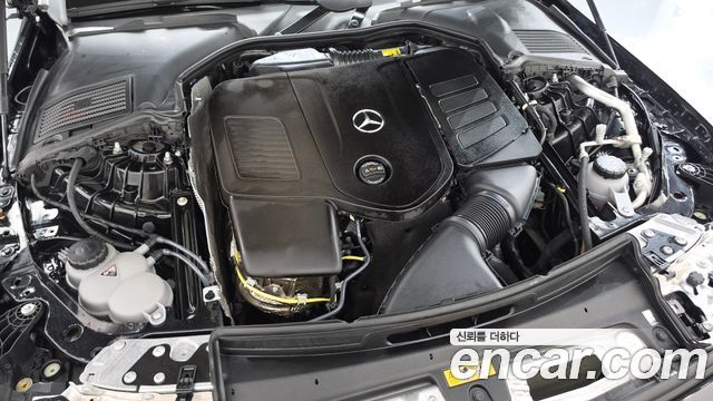 Mercedes-Benz CLE-Class (C236) CLE200 Cabriolet 2024 — фото 6