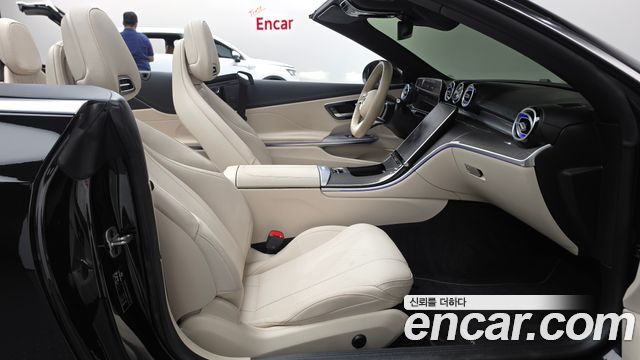 Mercedes-Benz CLE-Class (C236) CLE200 Cabriolet 2024 — фото 26