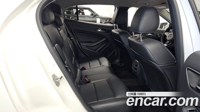 Mercedes-Benz GLA-Class (X156) GLA220 2019 — фото 12