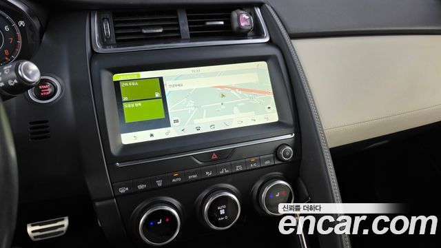 Jaguar E-PACE R250 R-Dynamic SE 2018 — фото 13