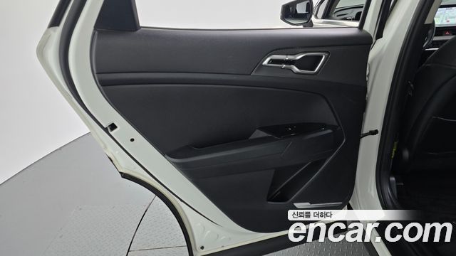 Kia Sportage (V) Gasoline 1.6 Turbo 2WD Prestige 2022 — фото 25