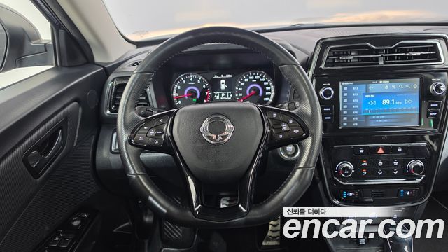 KG Mobility (SsangYong) Very New Tivoli Gasoline 1.5 2WD V3 2021 — фото 12