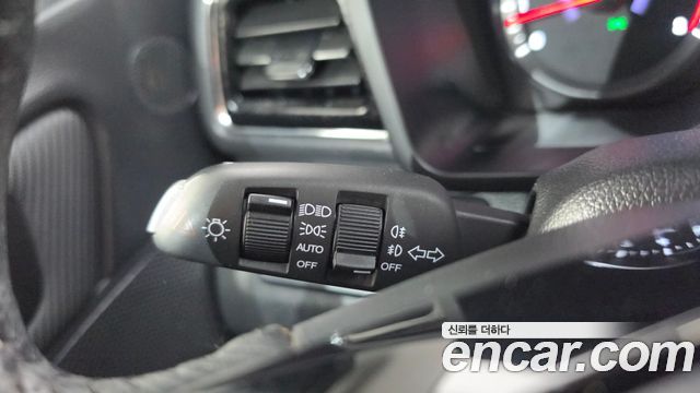 KG Mobility (SsangYong) Very New Tivoli Gasoline 1.5 2WD V3 2021 — фото 30