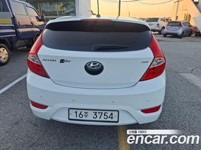 Hyundai Accent (New) WIT 1.6 GDI Premium 2015 — фото 4