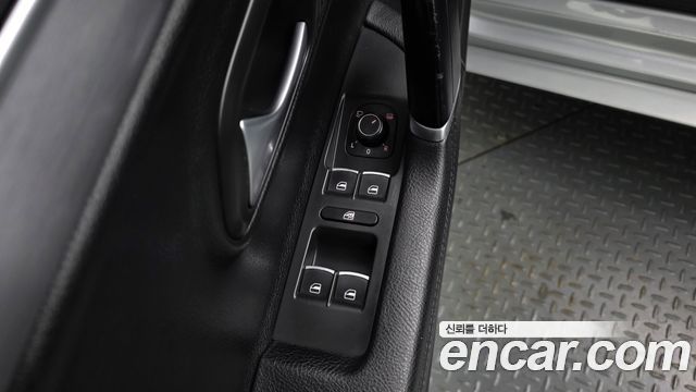 Volkswagen CC 2.0 TSI 2016 — фото 17