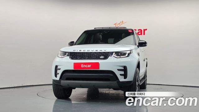 Land Rover Discovery 5 2.0 SD4 SE 2018 — фото 3