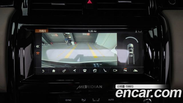 Land Rover Discovery 5 2.0 SD4 SE 2018 — фото 14