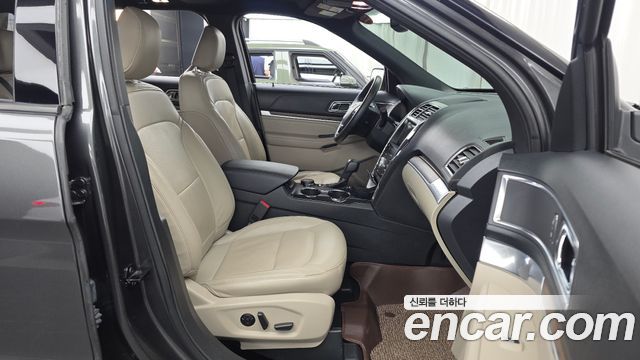 Ford Explorer 3.5 Limited 4WD 5th 2019 — фото 11