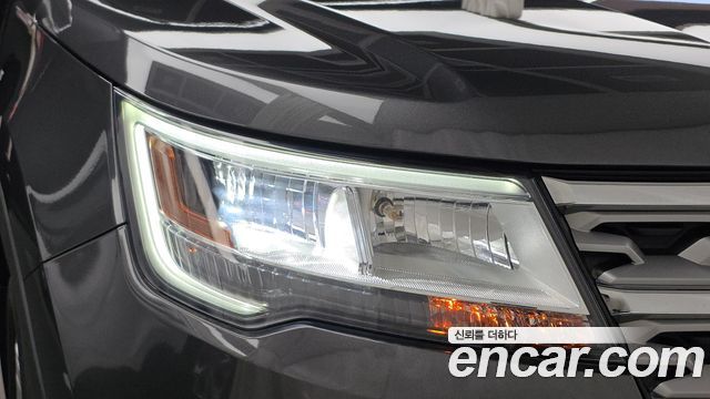 Ford Explorer 3.5 Limited 4WD 5th 2019 — фото 22