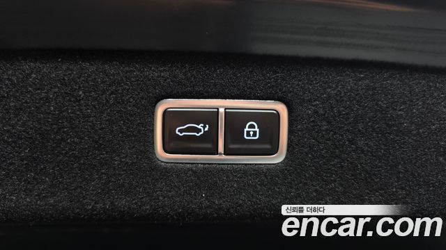 Genesis G90 (RS4) Gasoline 3.5 Turbo AWD 2025 — фото 17