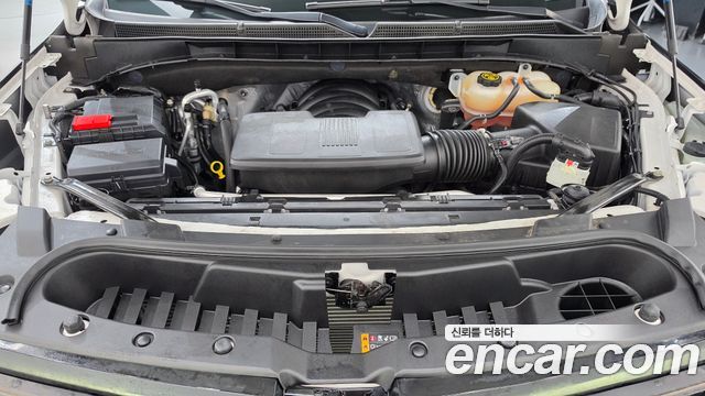 Cadillac Escalade (V) 6.2 ESV ESV Sports Platinum 2022 — фото 6